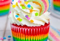 How to Make Colorful Rainbow Cupcakes at Home