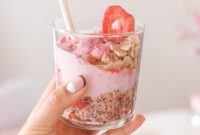 Strawberry Shortcake Overnight Oats Recipe – Make Ahead Breakfast