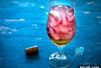 Sparkling Peach Sangria Bellini Recipe: Refreshing Brunch Cocktail