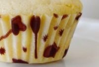 Ultimate Egg-Free Vanilla Cupcakes: Moist, Fluffy Recipe