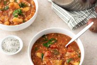 Hearty Slow Cooker Lima Bean and Tomato Stew