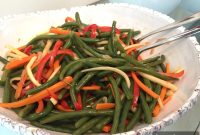Crisp Green Bean, Red Pepper & Carrot Slaw with Zesty Dressing