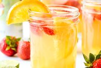 Refreshing White Wine Sangria Recipe for Summer Gatherings