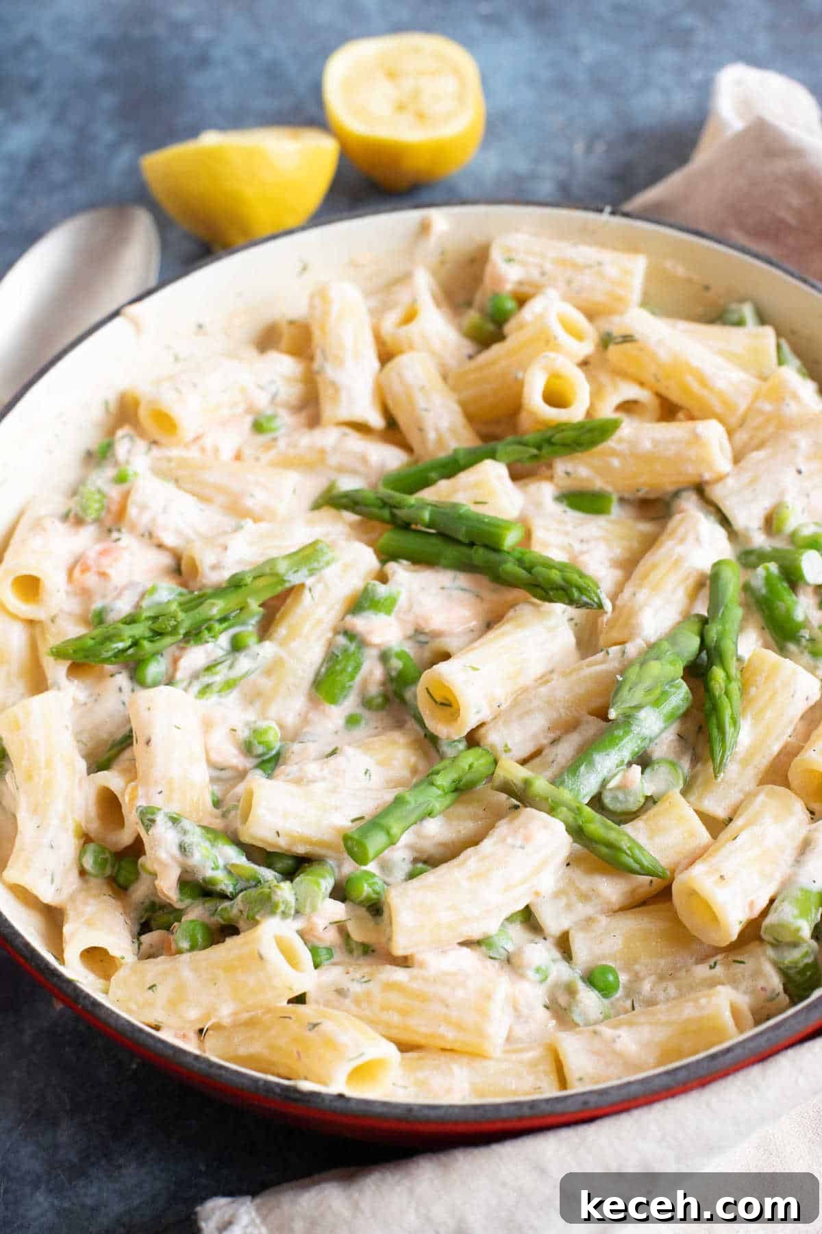 Smoked Salmon and Asparagus Pasta with Creamy Lemon Sauce 5 A pan of hot smoked salmon pasta.