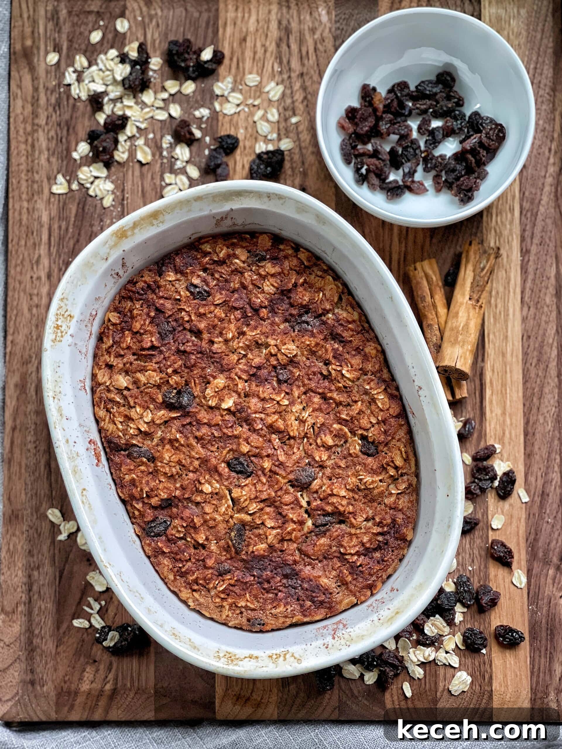 cinnamon raisin baked oatmeal
