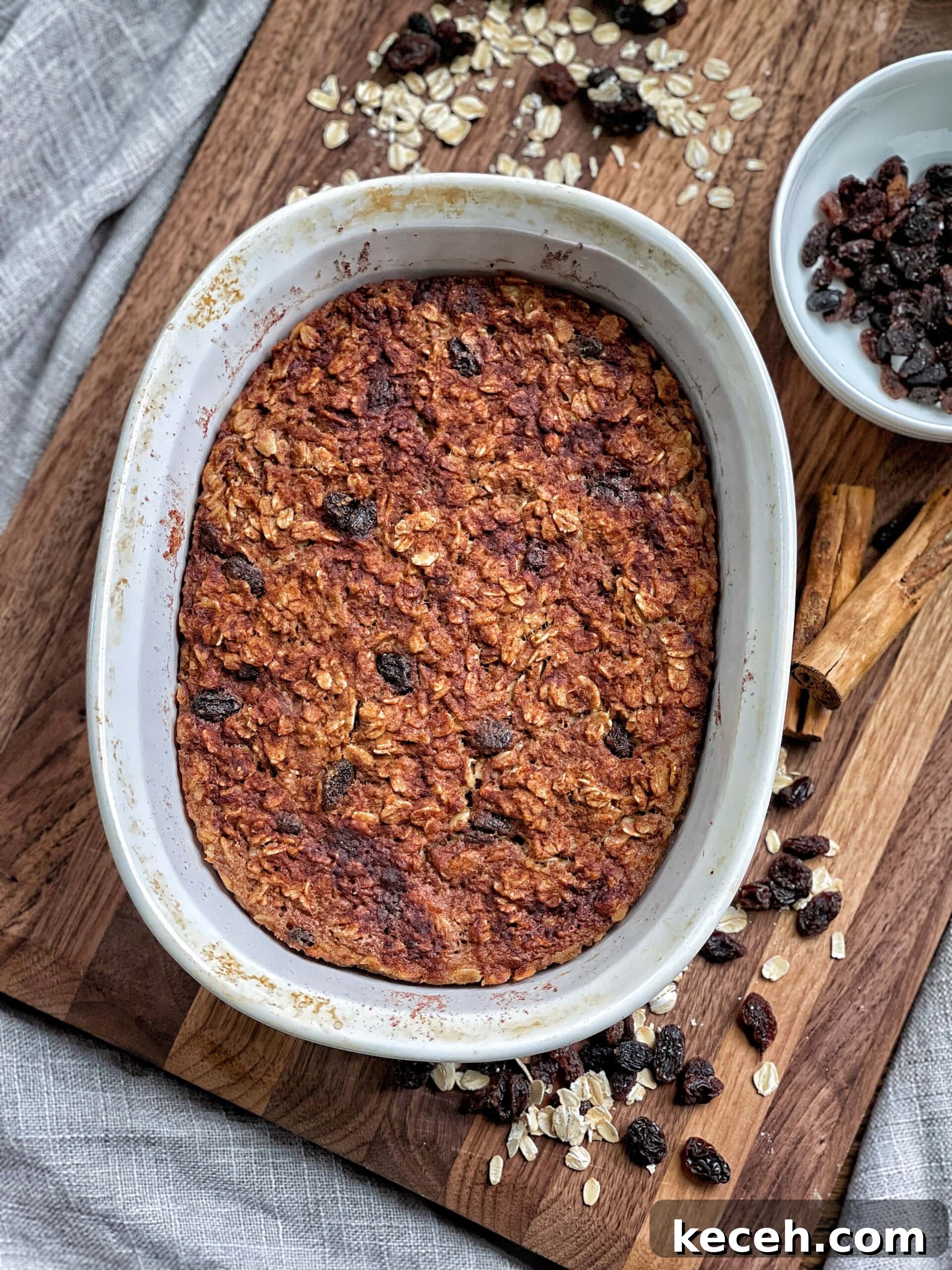 cinnamon raisin baked oatmeal