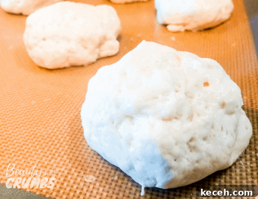 Check out this easy recipe for gluten free, dairy free, and vegan dinner rolls! They're seriously the best and no one will know the difference!