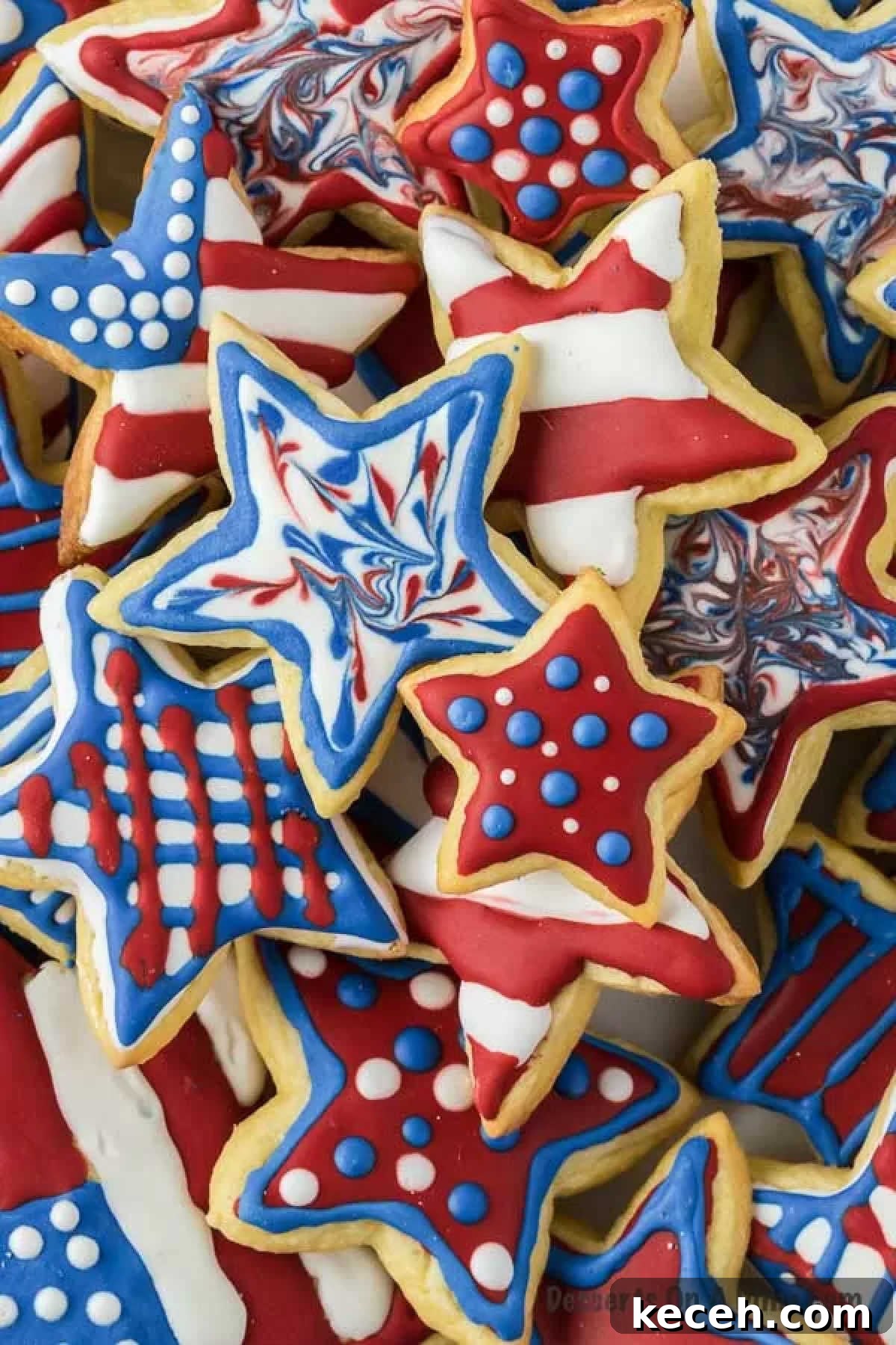 4th of July sugar cookies on a platter. 