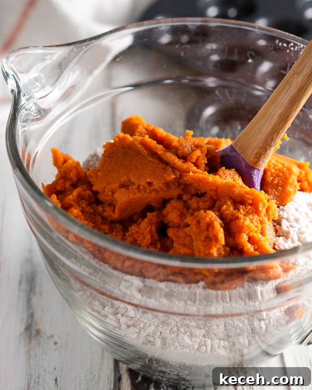 Pumpkin Roll Donuts Recipe: Soft Spiced Donuts with Cream Cheese Filling 3 img 3256 2