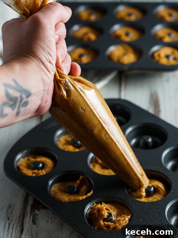 Pumpkin Roll Donuts Recipe: Soft Spiced Donuts with Cream Cheese Filling 4 img 3256 3