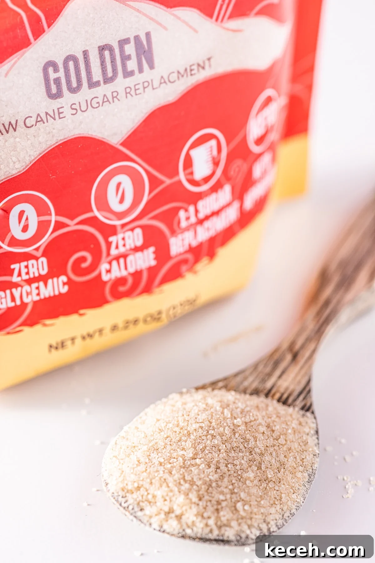 Artificial sweetener on a wooden spoon.