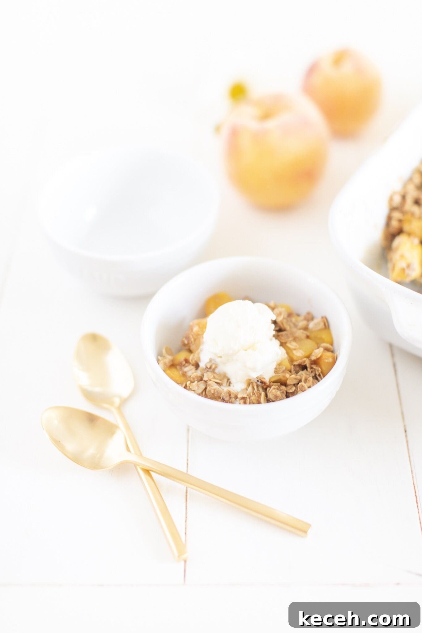 Gluten-Free Peach Crisp Recipe: Juicy Summer Dessert for All 4 img 50140 3