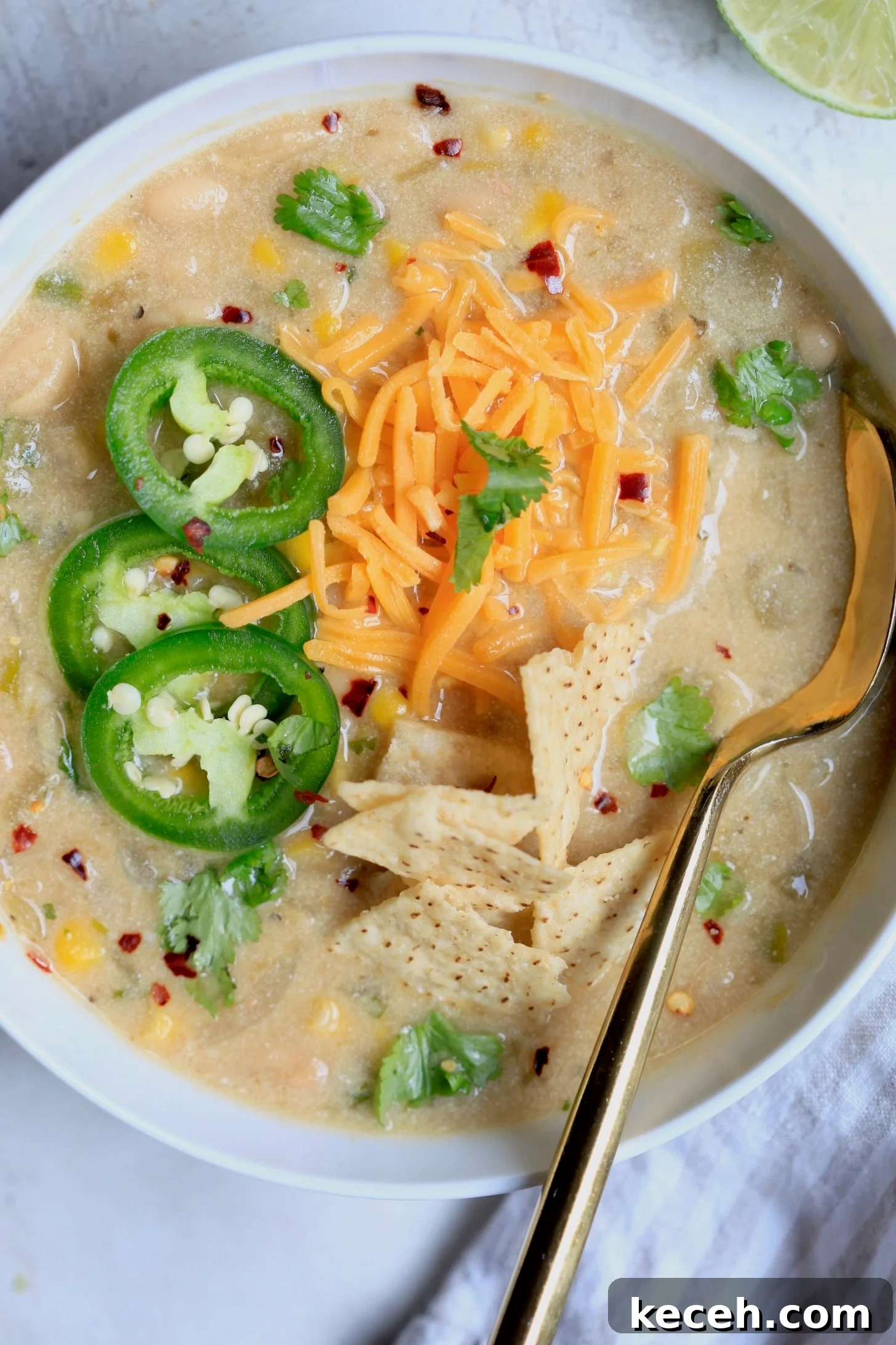 up close chili with cheese