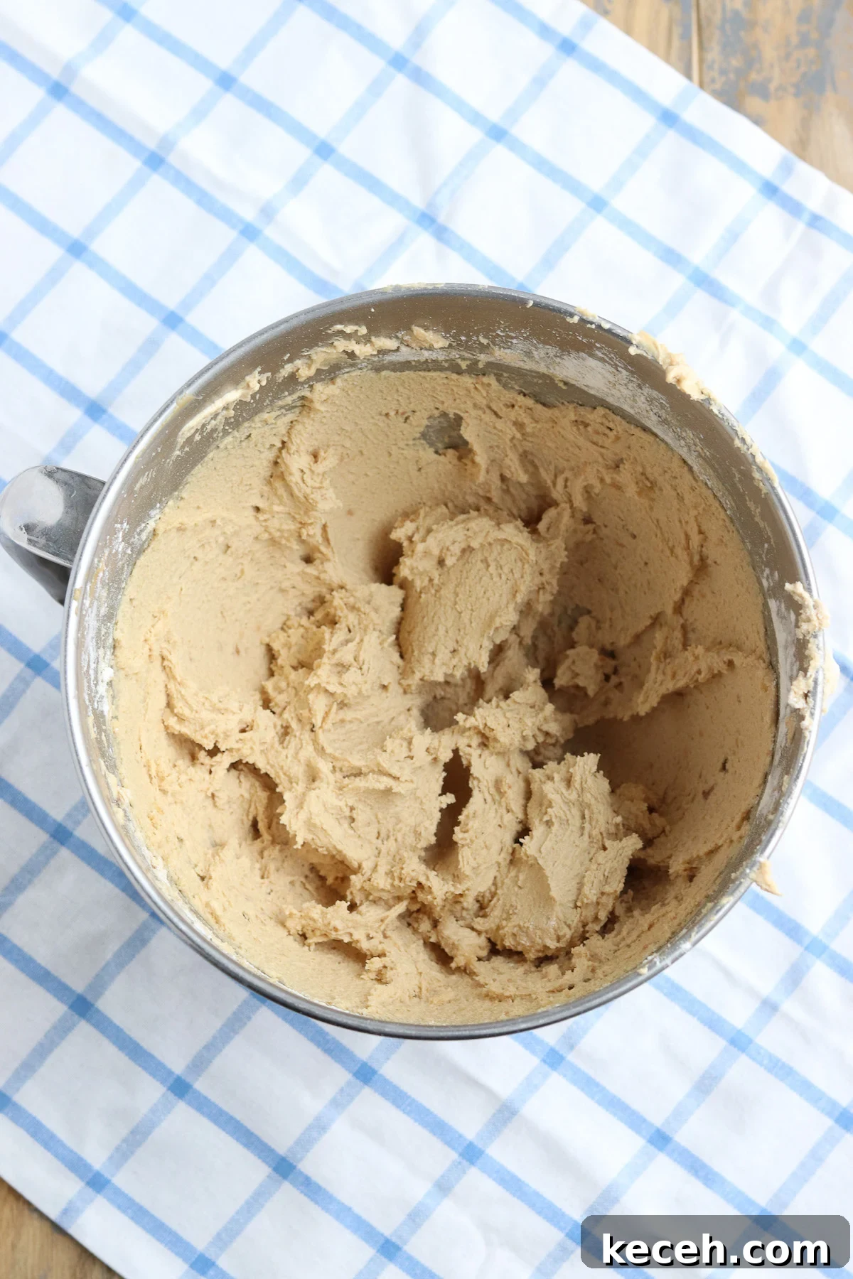 Crispy Peanut Butter Cookies Recipe: Crunchy, Golden Treats 5 bowl of pb cookie dough