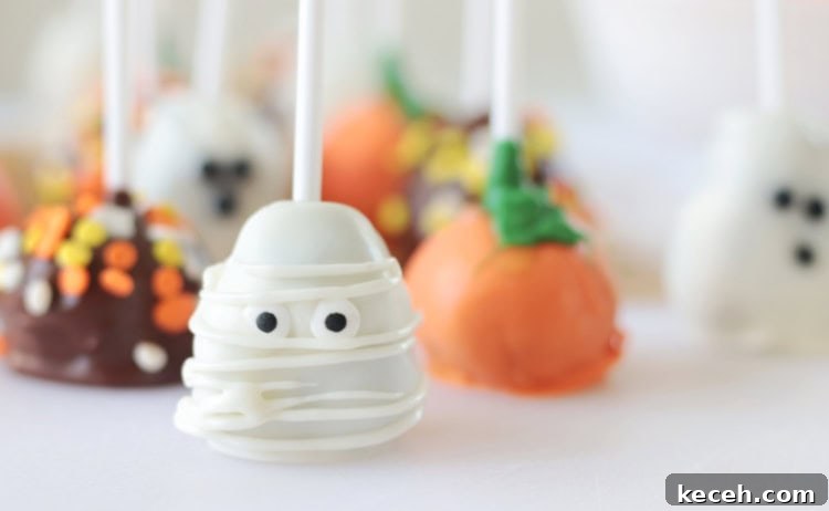 mummy halloween brownie pop