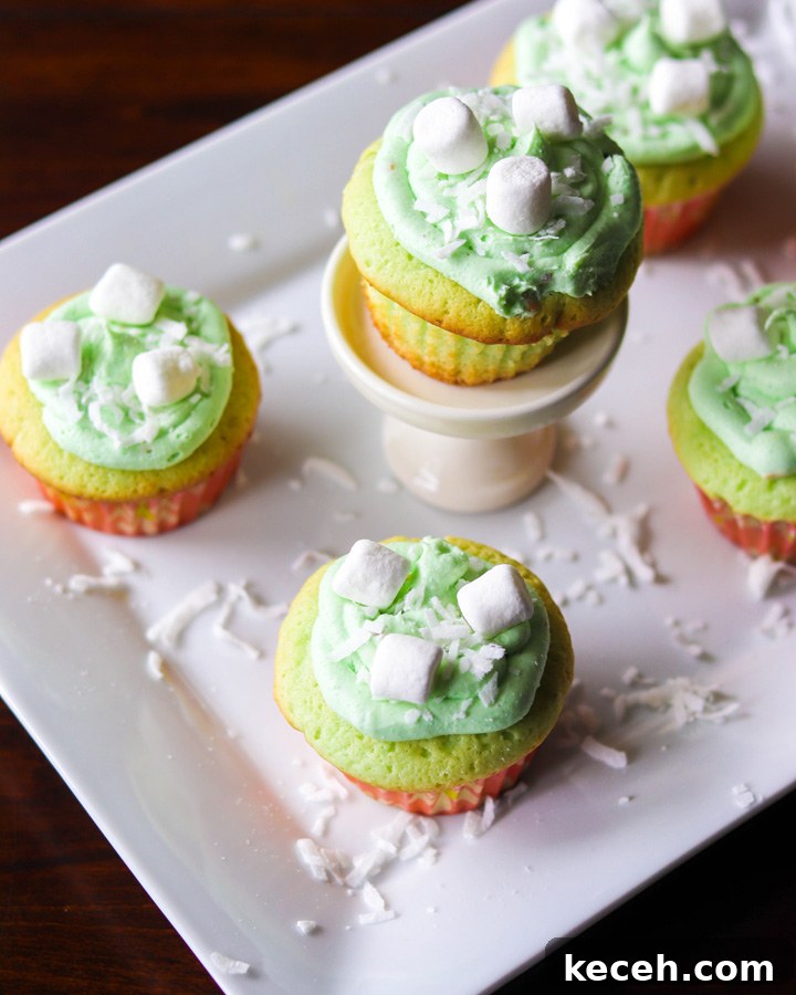 Pistachio Cupcakes with Creamy Pistachio Frosting 3 Easy Pistachio Cupcakes with Pistachio Frosting