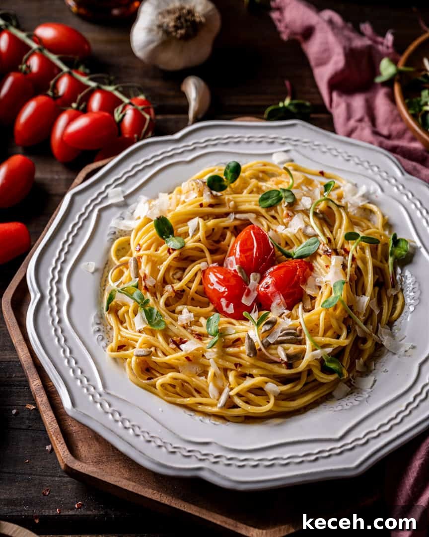 20-Minute Spaghetti Aglio e Olio with Blistered Cherry Tomatoes 5 Spaghetti Aglio e Olio
