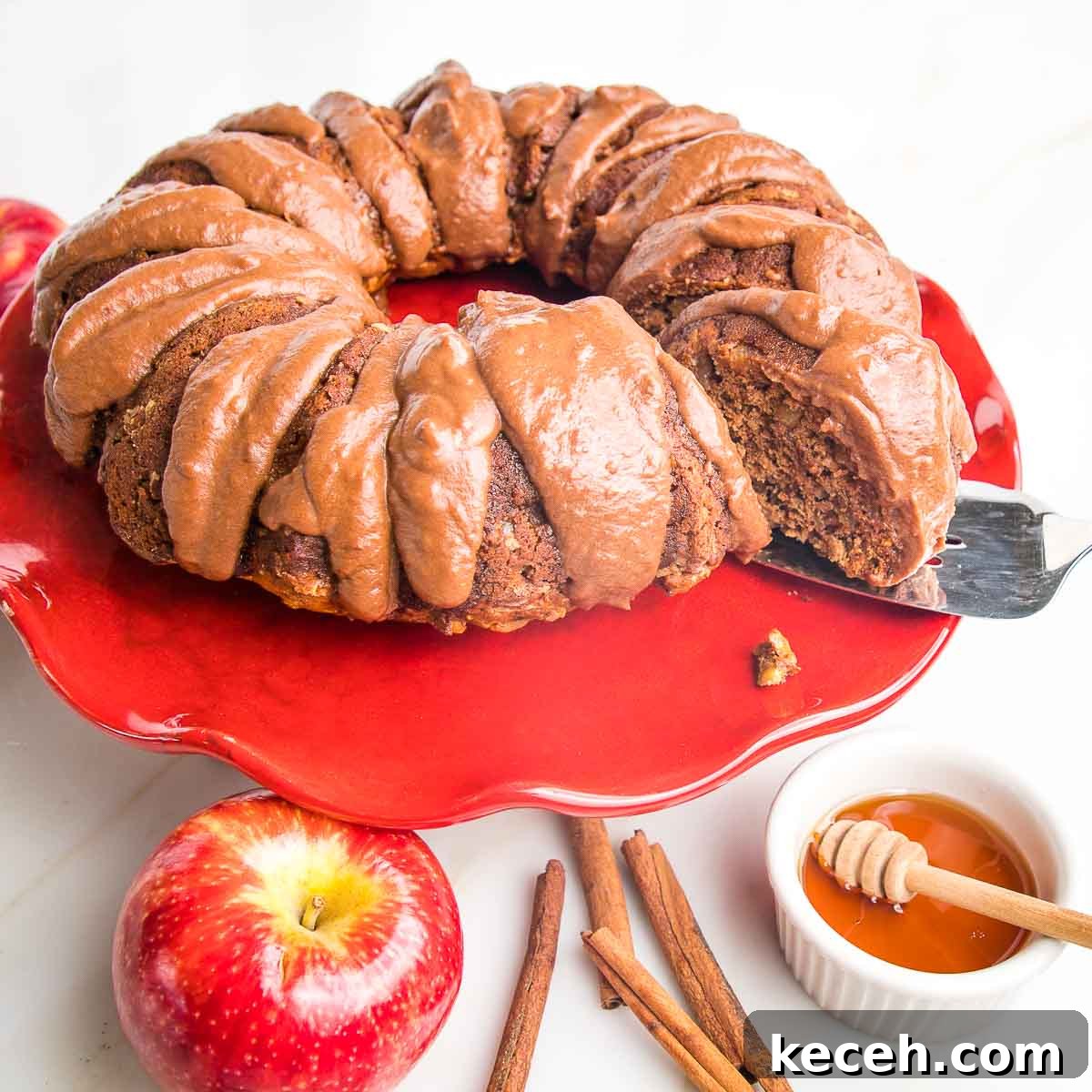 Rosh Hashanah 2026: Festive Recipes and Complete Menu Planner 35 Apple cinnamon bundt cake