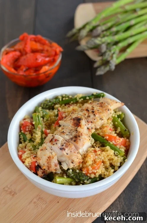 Roasted Red Pepper and Asparagus Quinoa from www.insidebrucrewlife.com - easy, healthy dinner using nature's super foods Roasted Red Pepper and Asparagus Quinoa from www.insidebrucrewlife.com - easy, healthy dinner using nature's super foods